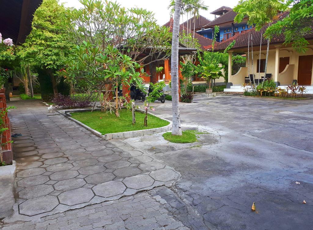 Puspa Ayu Kuta Lombok Esterno foto