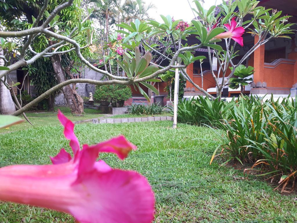 Puspa Ayu Kuta Lombok Esterno foto